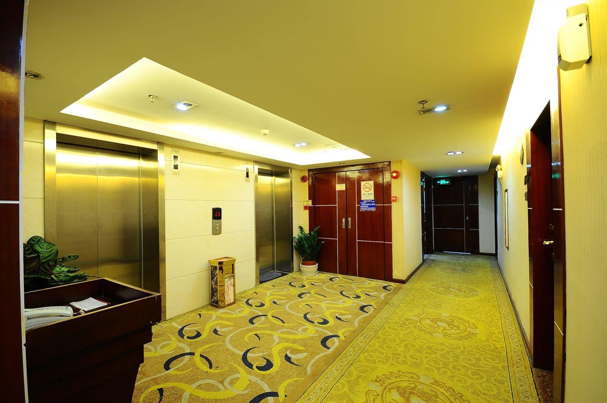 Fuhao Hotel Гуанджоу Екстериор снимка